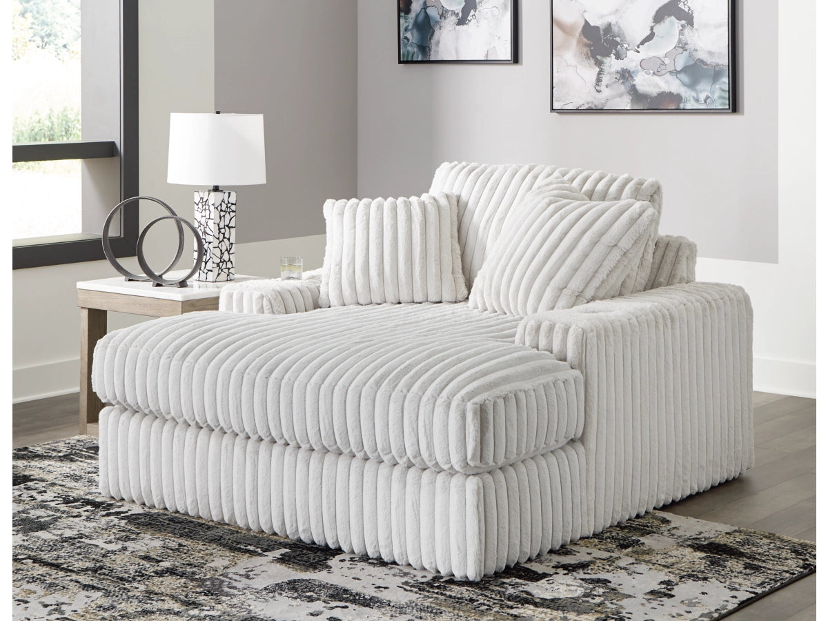 Elegance-and-Comfort-in-One-The-Stupendous-Oversized-Chaise Dayton Discount Furniture