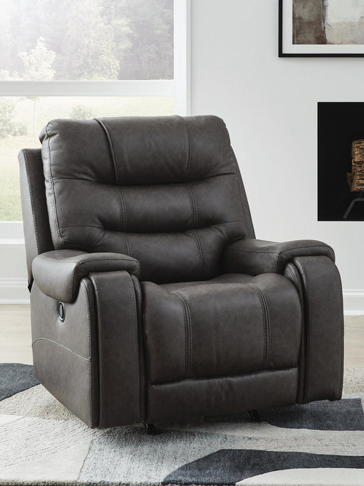 Femley Recliner - Dayton Discount Furniture