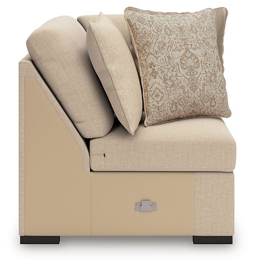 LadyMae Sectional with Chaise - Dayton Discount Furniture