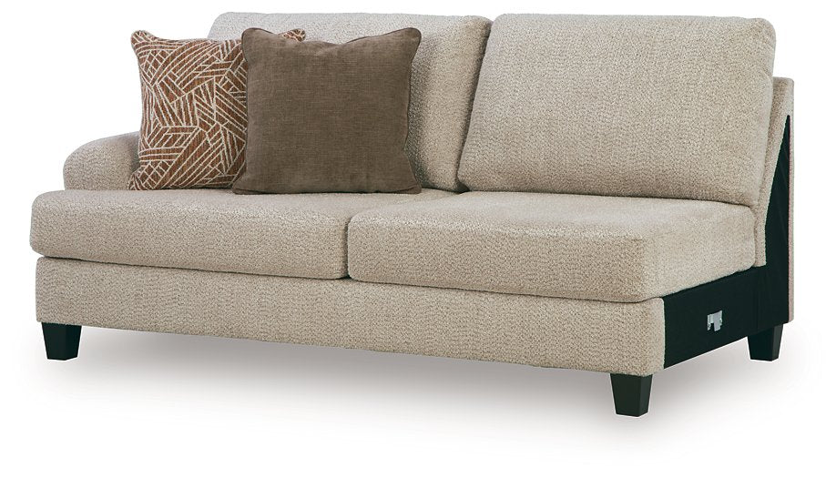 Steelwater Retreat Sectional with Chaise - Dayton Discount Furniture