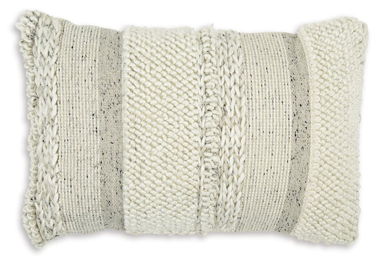 Standon Pillow (Set of 4) Pillow Ashley Furniture