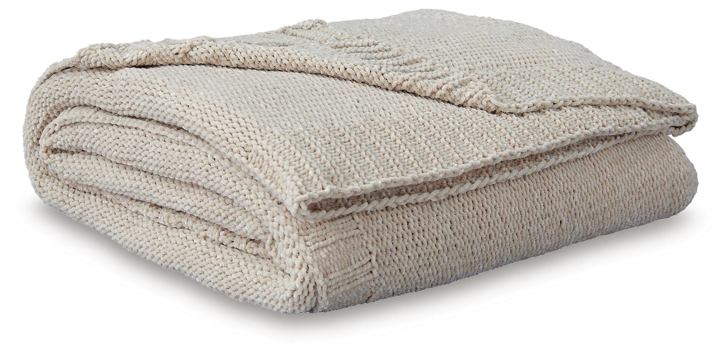 Anawood Throw - Dayton Discount Furniture