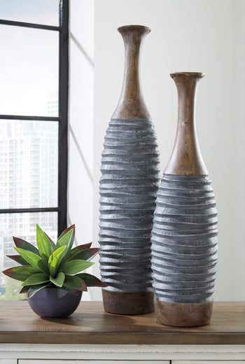 Blayze Vase (Set of 2) Vase Ashley Furniture