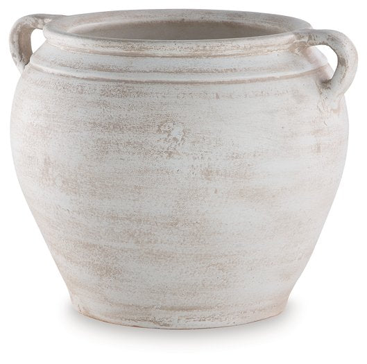 Meadie Vase - Dayton Discount Furniture