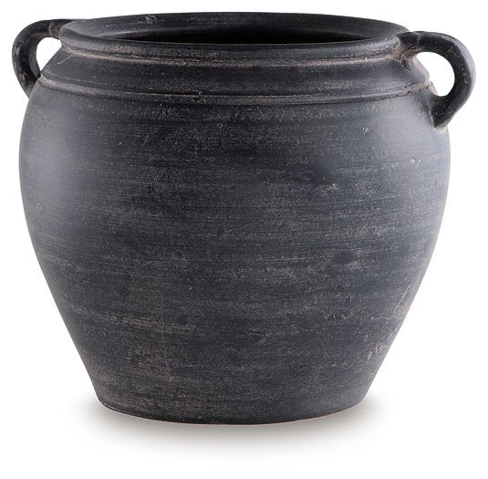 Meadie Vase - Dayton Discount Furniture