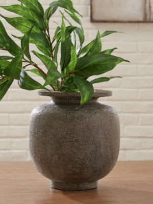 Jedwick Vase - Dayton Discount Furniture