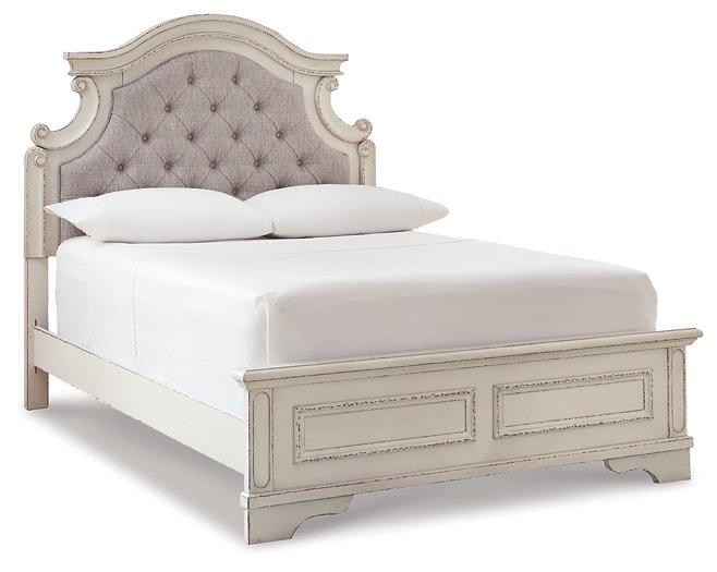 Realyn Bed Bed Ashley Furniture