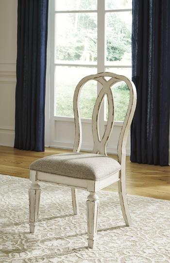 Realyn Dining Chair Dining Chair Ashley Furniture