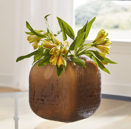 Capard Vase - Dayton Discount Furniture