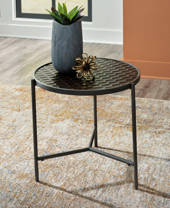 Doraley End Table End Table Ashley Furniture