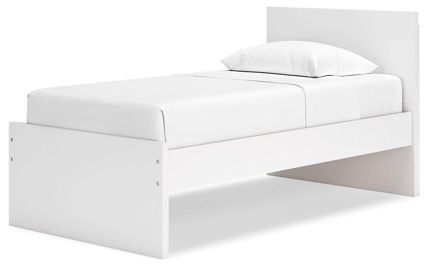 Onita Panel Bed Bed Ashley Furniture