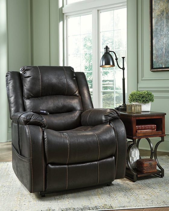 Yandel Power Lift Chair Recliner Ashley Furniture