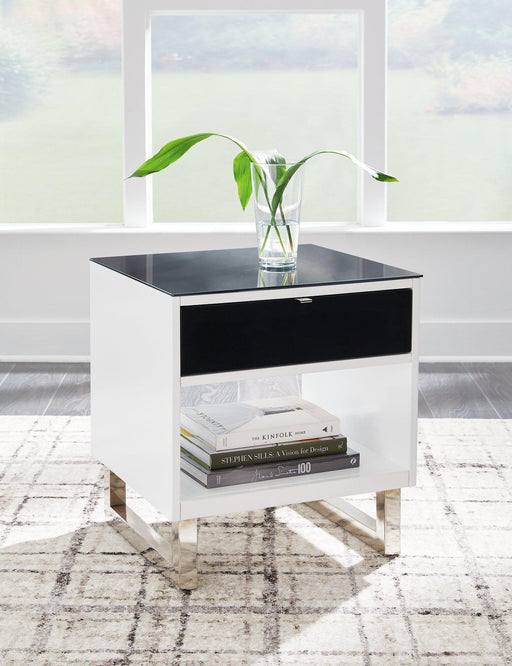 Gardoni End Table End Table Ashley Furniture