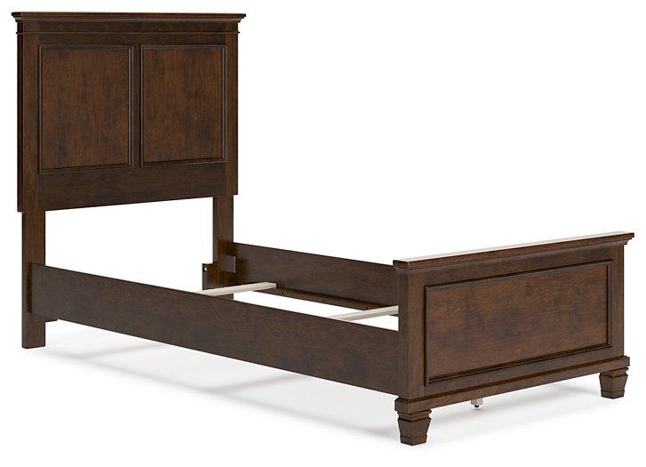 Danabrin Bed - Dayton Discount Furniture