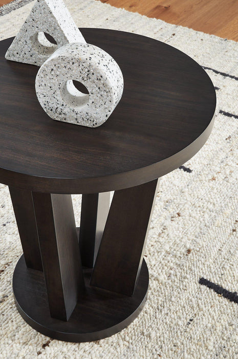 Chasinfield End Table End Table Ashley Furniture