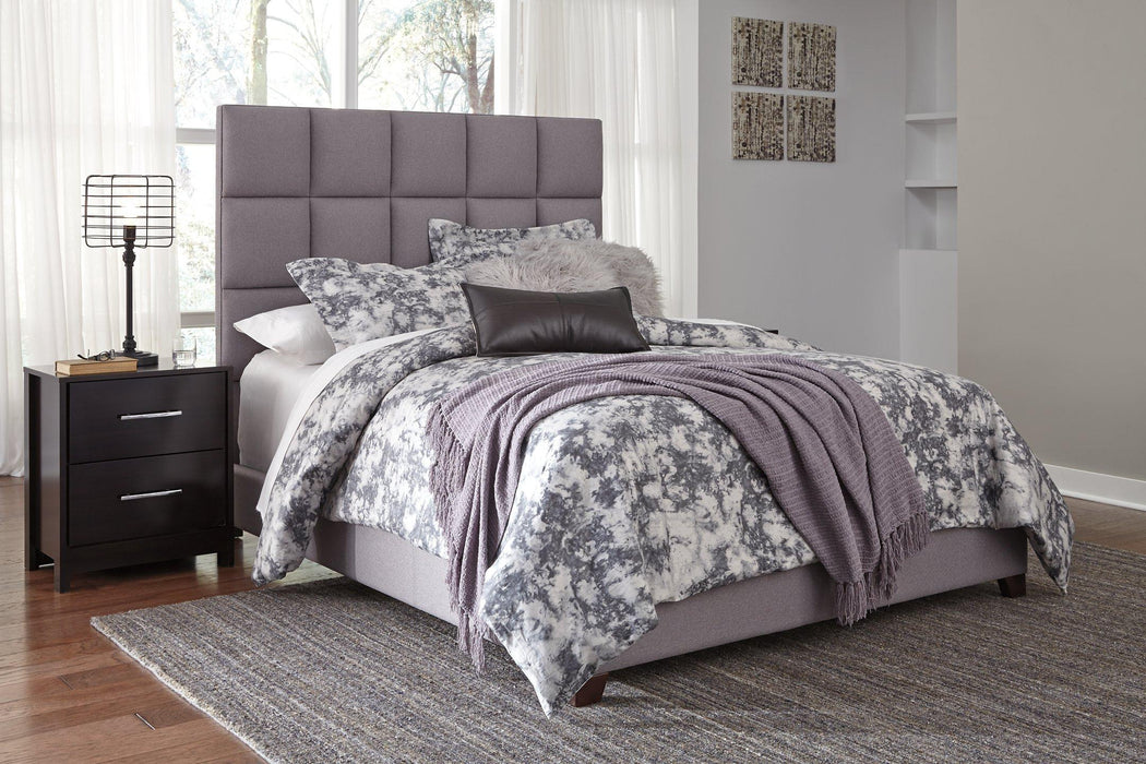 Dolante Upholstered Bed Bed Ashley Furniture