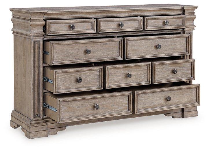 Blairhurst Dresser and Mirror Dresser & Mirror Ashley Furniture