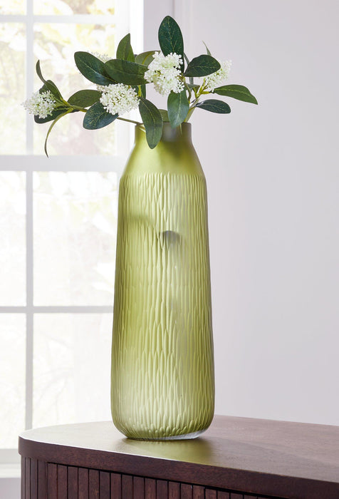 Scottyard Vase Vase Ashley Furniture