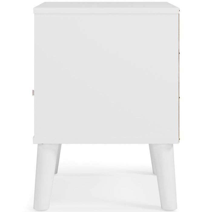 Piperton Nightstand Nightstand Ashley Furniture