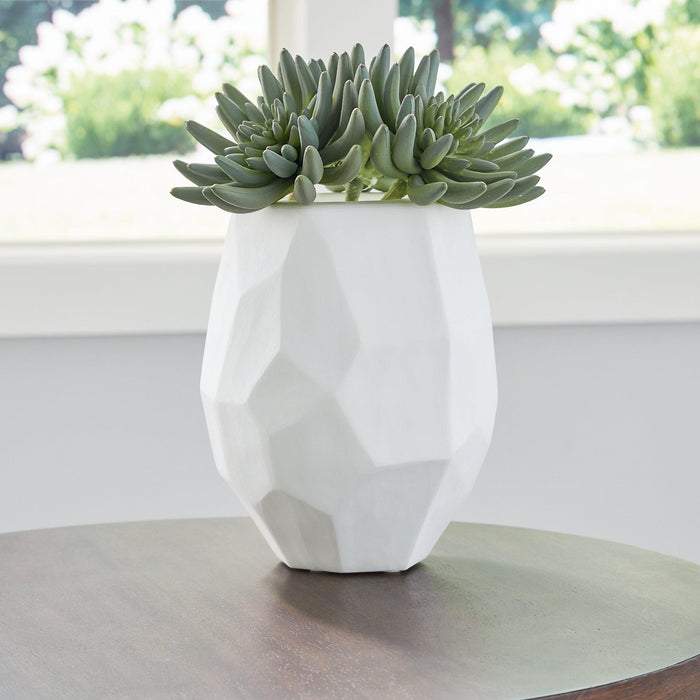 Karenton Vase Vase Ashley Furniture