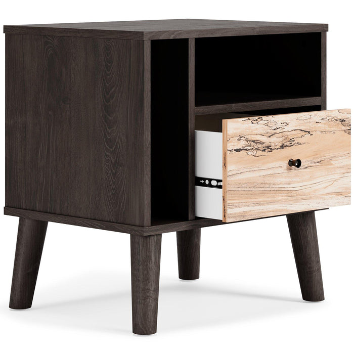 Piperton Nightstand Nightstand Ashley Furniture