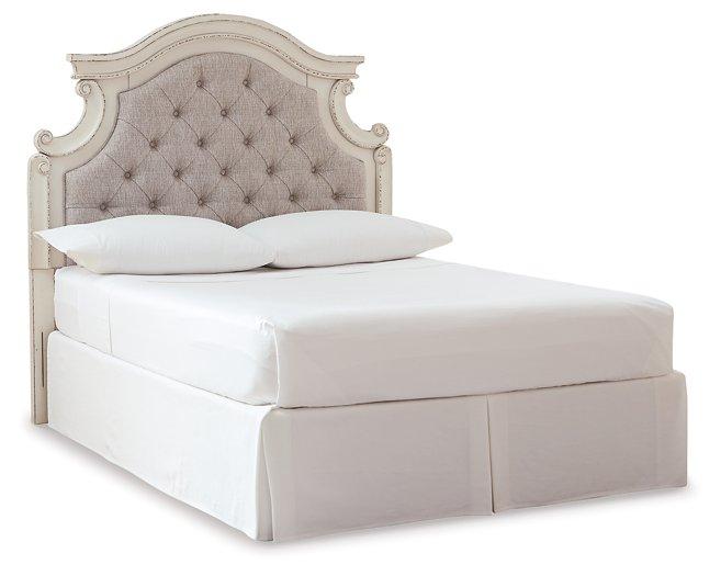 Realyn Bed Bed Ashley Furniture