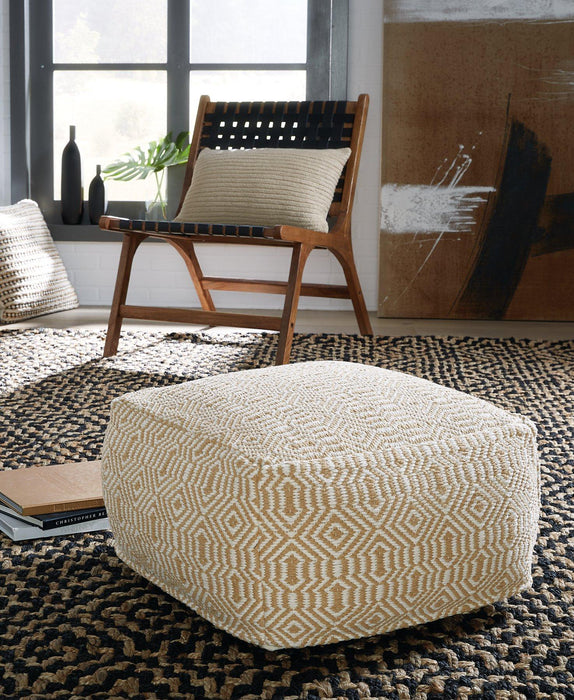 Adamont Pouf Pouf Ashley Furniture