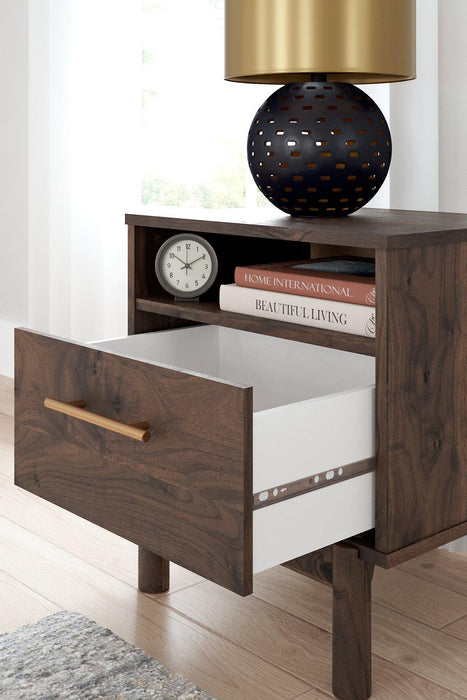 Calverson Nightstand - Dayton Discount Furniture