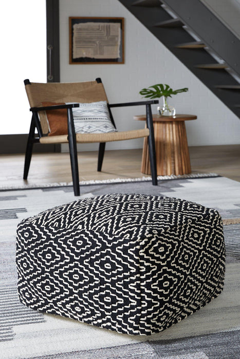 Jasett Pouf Pouf Ashley Furniture