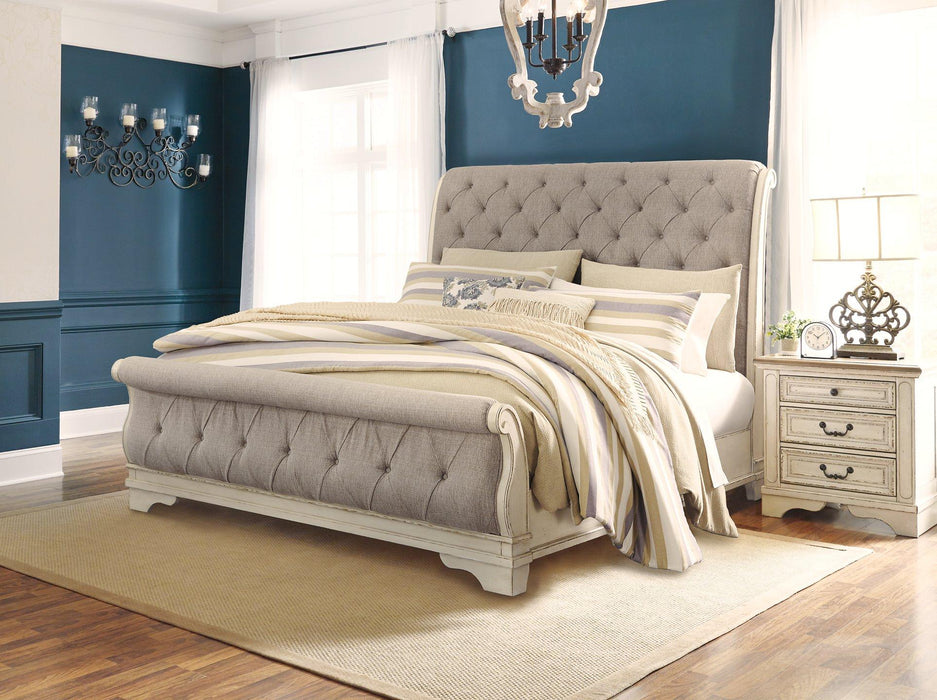 Realyn Bed Bed Ashley Furniture