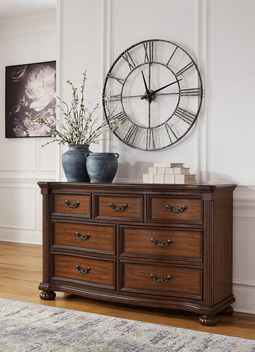 Lavinton Dresser Dresser Ashley Furniture