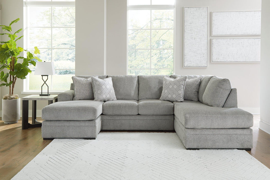 Casselbury 2-Piece Sectional with Chaise Sectional Ashley Furniture