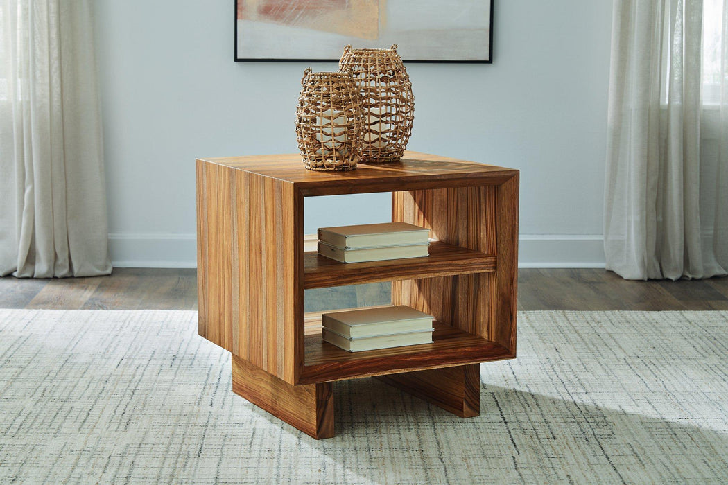 Dressonni End Table End Table Ashley Furniture