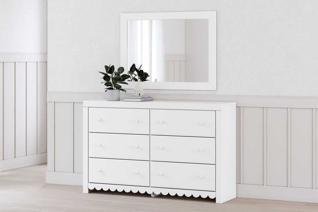 Mollviney Dresser and Mirror Dresser & Mirror Ashley Furniture