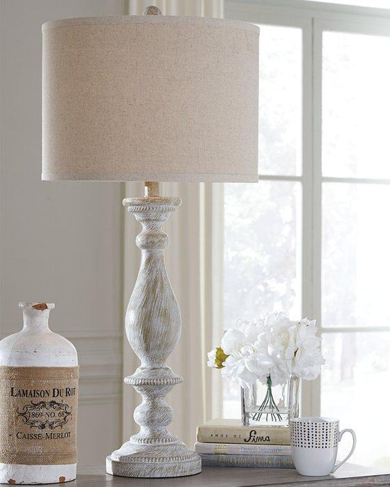 Bernadate Lamp Set Floor Lamps Set Ashley Furniture