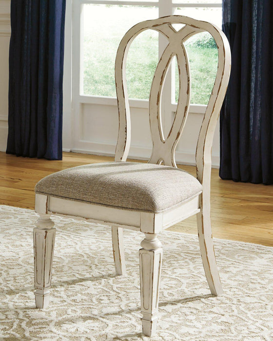 Realyn Dining Chair Dining Chair Ashley Furniture