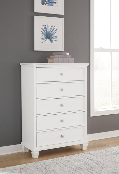 Fortman Chest of Drawers Chest Ashley Furniture