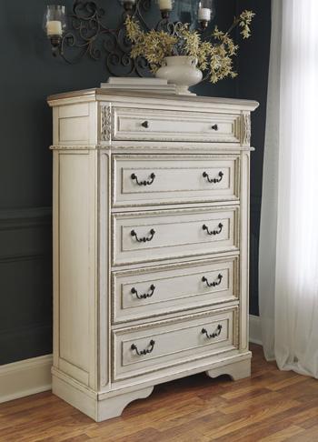 Realyn Chest of Drawers Chest Ashley Furniture