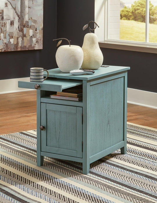 Treytown Chairside End Table End Table Ashley Furniture