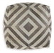 Hartselle Pouf Pouf Ashley Furniture