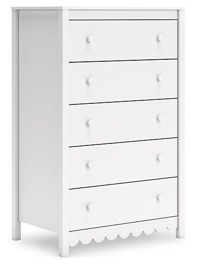 Hallityn Chest of Drawers Chest Ashley Furniture