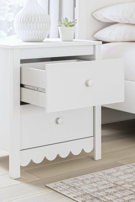 Hallityn Nightstand Nightstand Ashley Furniture