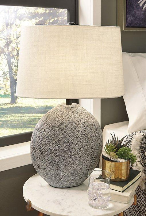 Harif Table Lamp Table Lamp Ashley Furniture