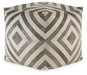 Hartselle Pouf Pouf Ashley Furniture