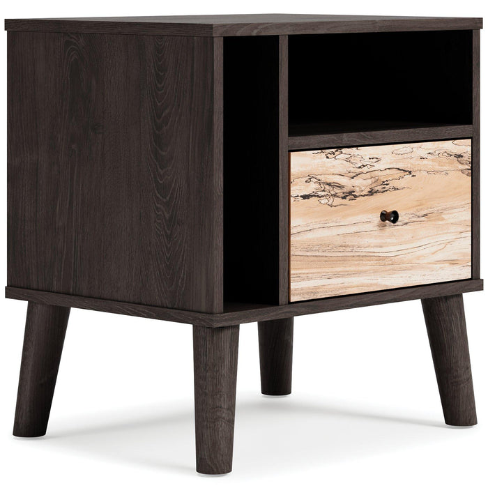 Piperton Nightstand Nightstand Ashley Furniture