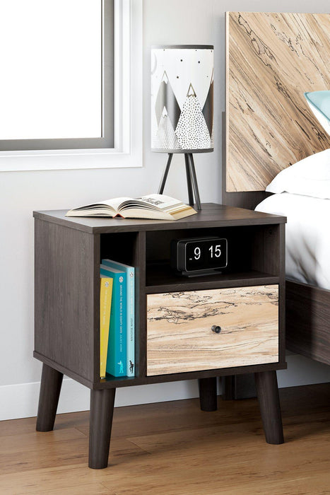 Piperton Nightstand Nightstand Ashley Furniture