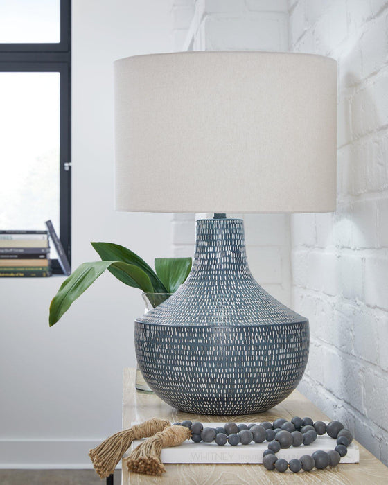 Schylarmont Table Lamp Table Lamp Ashley Furniture