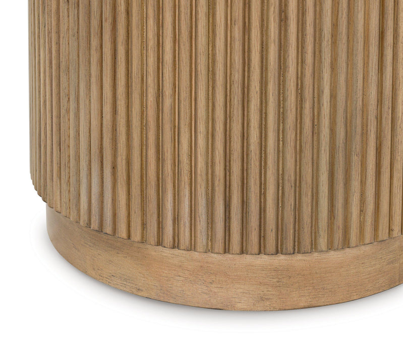 Camdill End Table - Dayton Discount Furniture