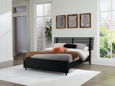 Danziar Queen Slat Bed - Dayton Discount Furniture