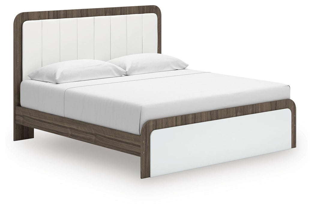 Kendanport Upholstered Bed - Dayton Discount Furniture